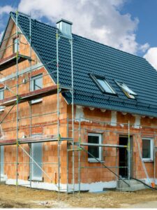 nouvelle-maison-construite-dans-la-construction.jpg_s=1024x1024&w=is&k=20&c=5JqeVPXPcTAThB7a5IeDzOZejVz1lmxd3ye8V-9JCHM=